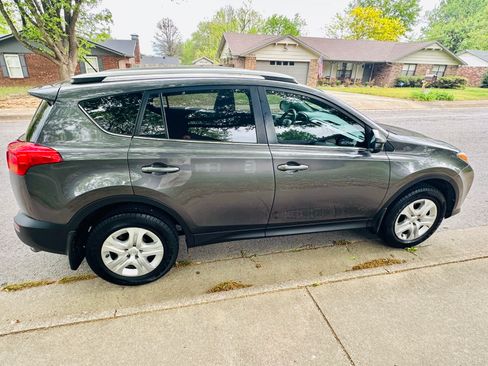 Used 2015 Toyota RAV4 LE image 2