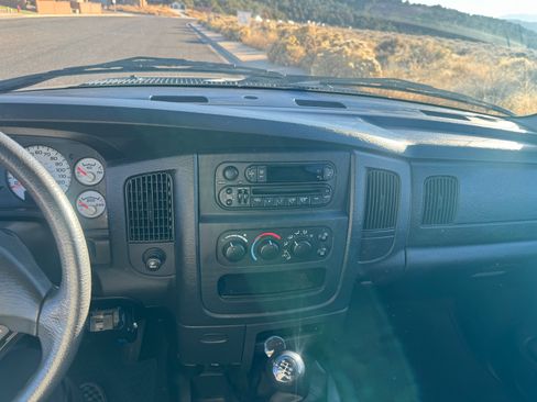 Used 2003 Dodge Ram 2500 Truck SLT image 14