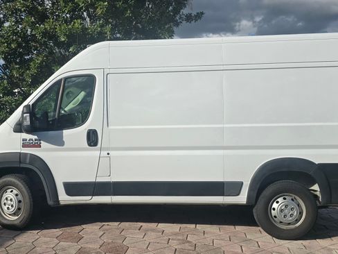 Used 2019 RAM ProMaster 2500 image 1