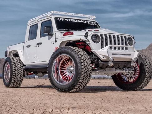 Used 2020 Jeep Gladiator Rubicon image 2