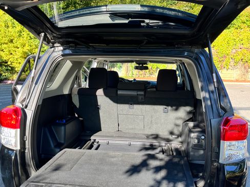 Used 2011 Toyota 4Runner Trail image 9