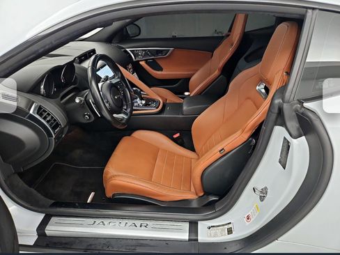 Used 2020 Jaguar F-TYPE Coupe RWD image 15