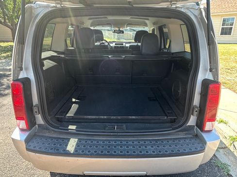 Used 2011 Dodge Nitro Heat image 11