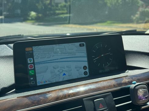 Used 2017 BMW 330i xDrive Sedan image 18