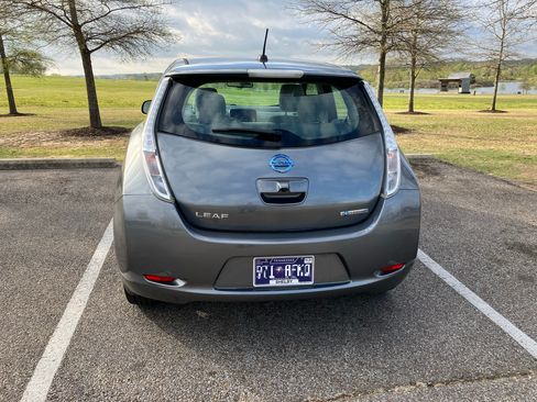 Used 2015 Nissan Leaf SV w/ LED & Quick Charge Package image 6