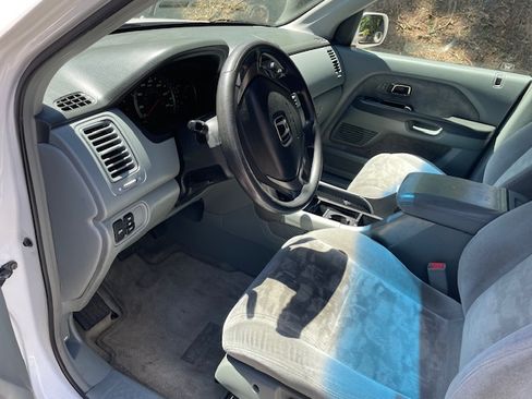 Used 2005 Honda Pilot EX image 14