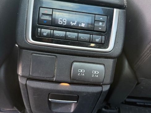 Used 2020 Subaru Ascent Limited w/ Technology Package image 14