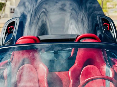 Used 2011 Porsche Boxster Spyder image 14