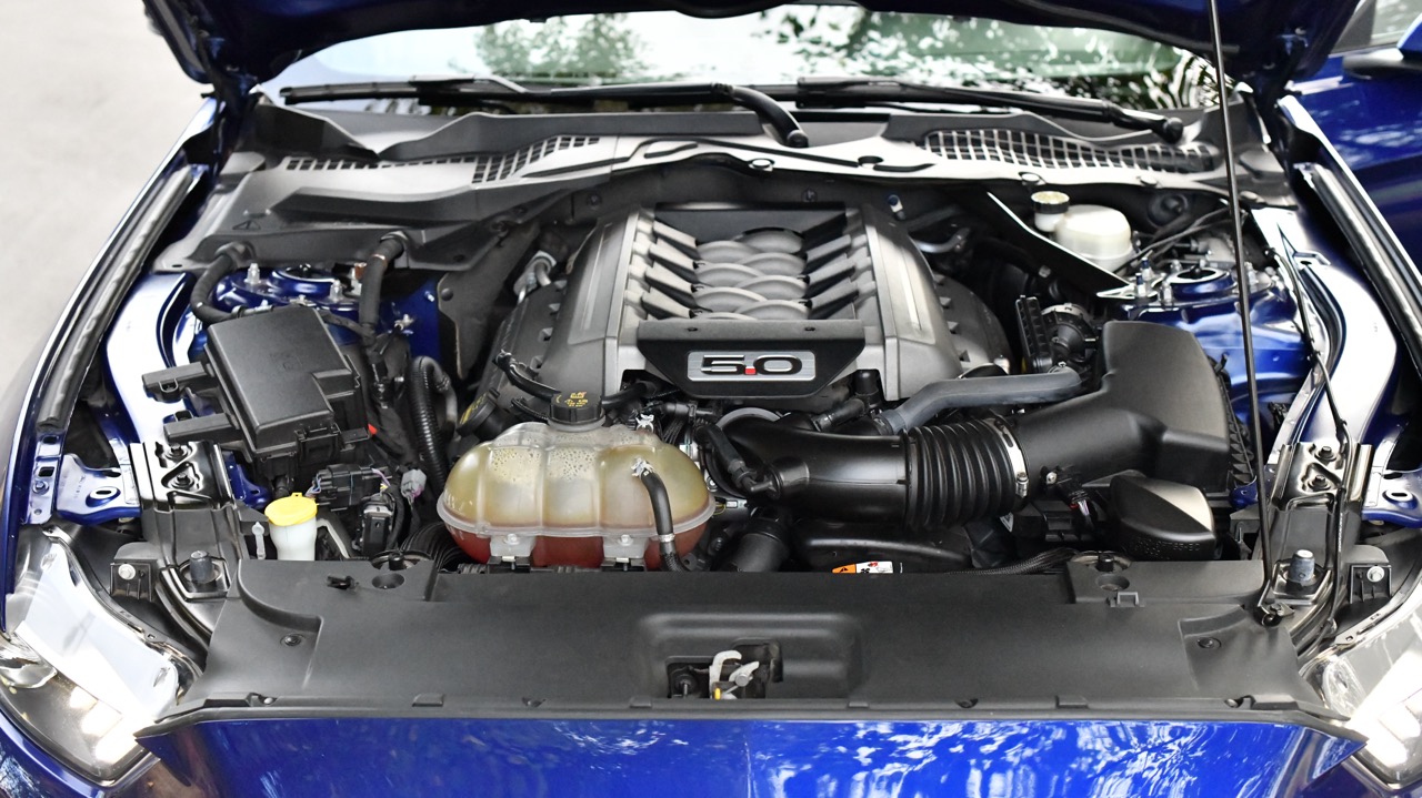Used 2015 Ford Mustang GT Premium w/ Enhanced Security Package RWD image 31