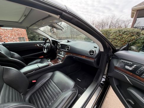 Used 2014 Mercedes-Benz SL 550 image 10
