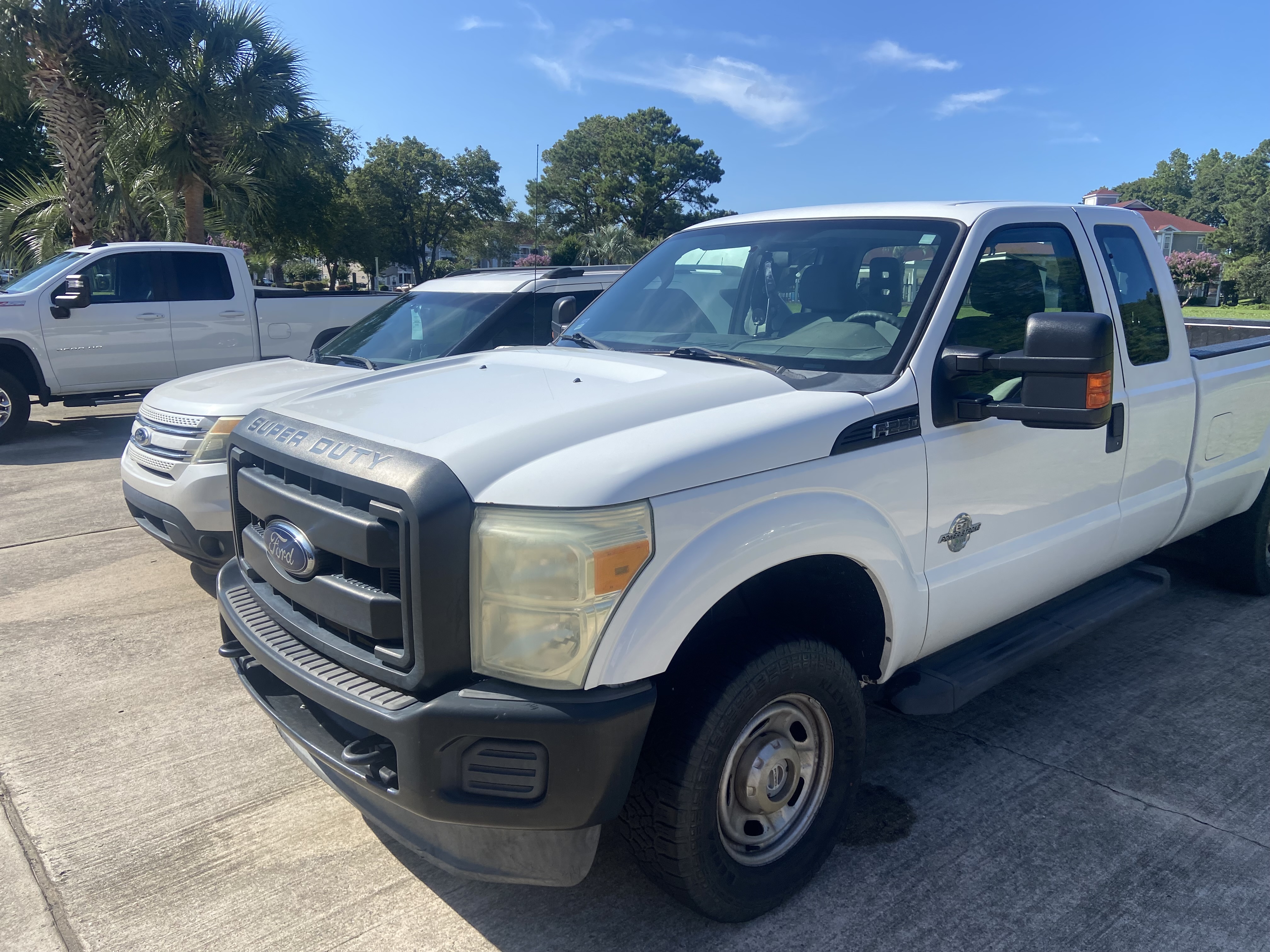 Used 2016 Ford F250 XL w/ Power Equipment Group AWD/4WD image 1
