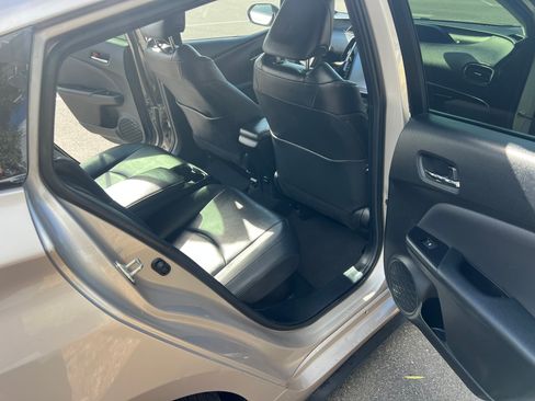 Used 2017 Toyota Prius Prime Premium w/ Preferred Accessory Package image 4