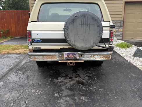 Used 1995 Ford Bronco AWD/4WD image 4