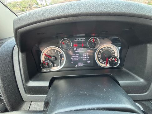 Used 2015 RAM 1500 Big Horn AWD/4WD image 9
