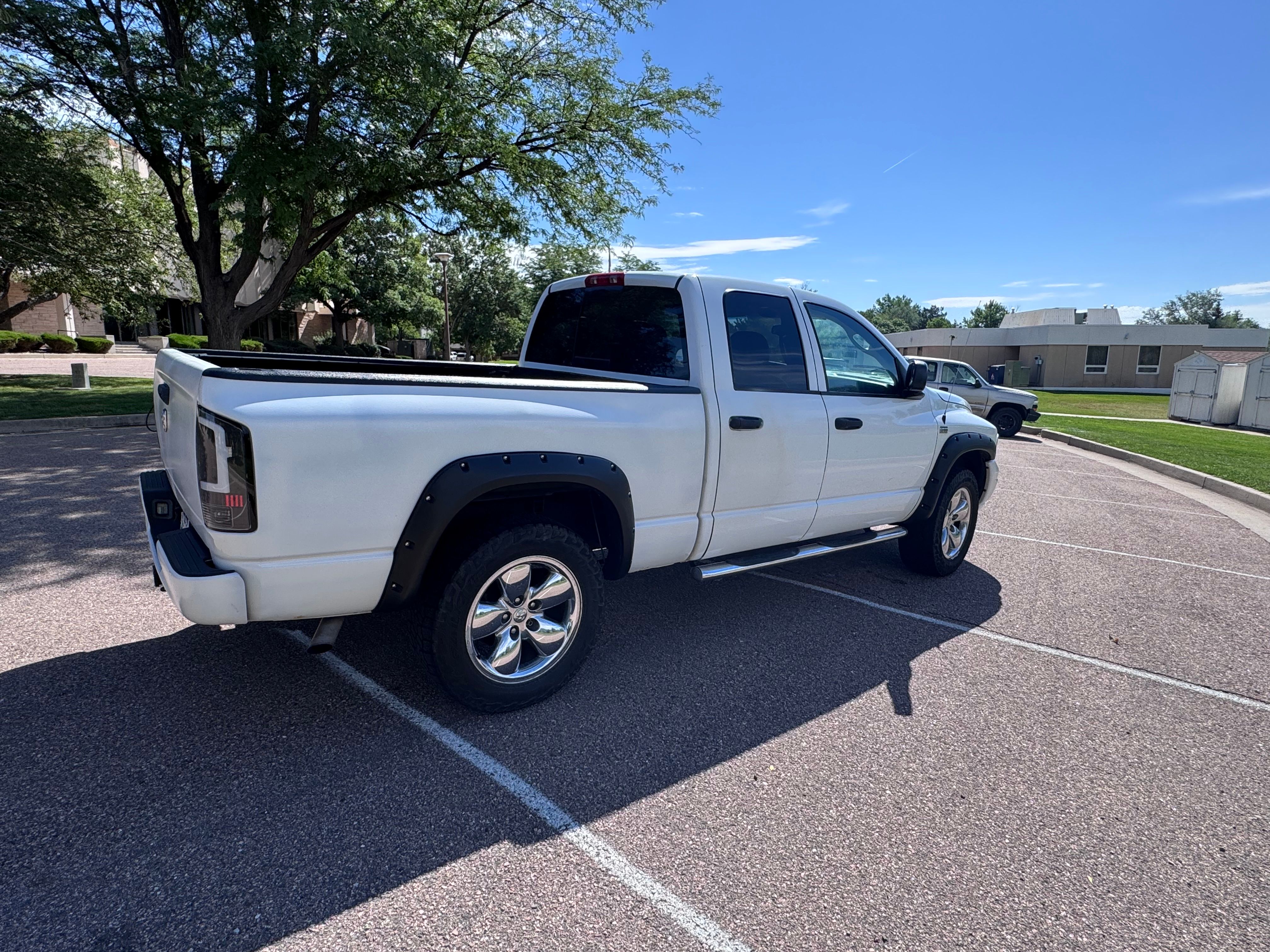 Used 2005 Dodge Ram 1500 Truck SLT AWD/4WD image 6