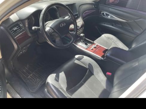 Used 2014 INFINITI Q70 3.7 w/ Premium Package image 4