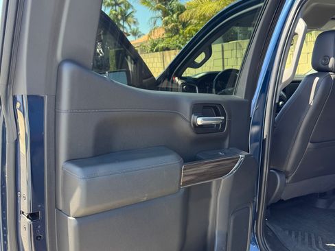 Used 2020 Chevrolet Silverado 1500 LT Trail Boss AWD/4WD image 16