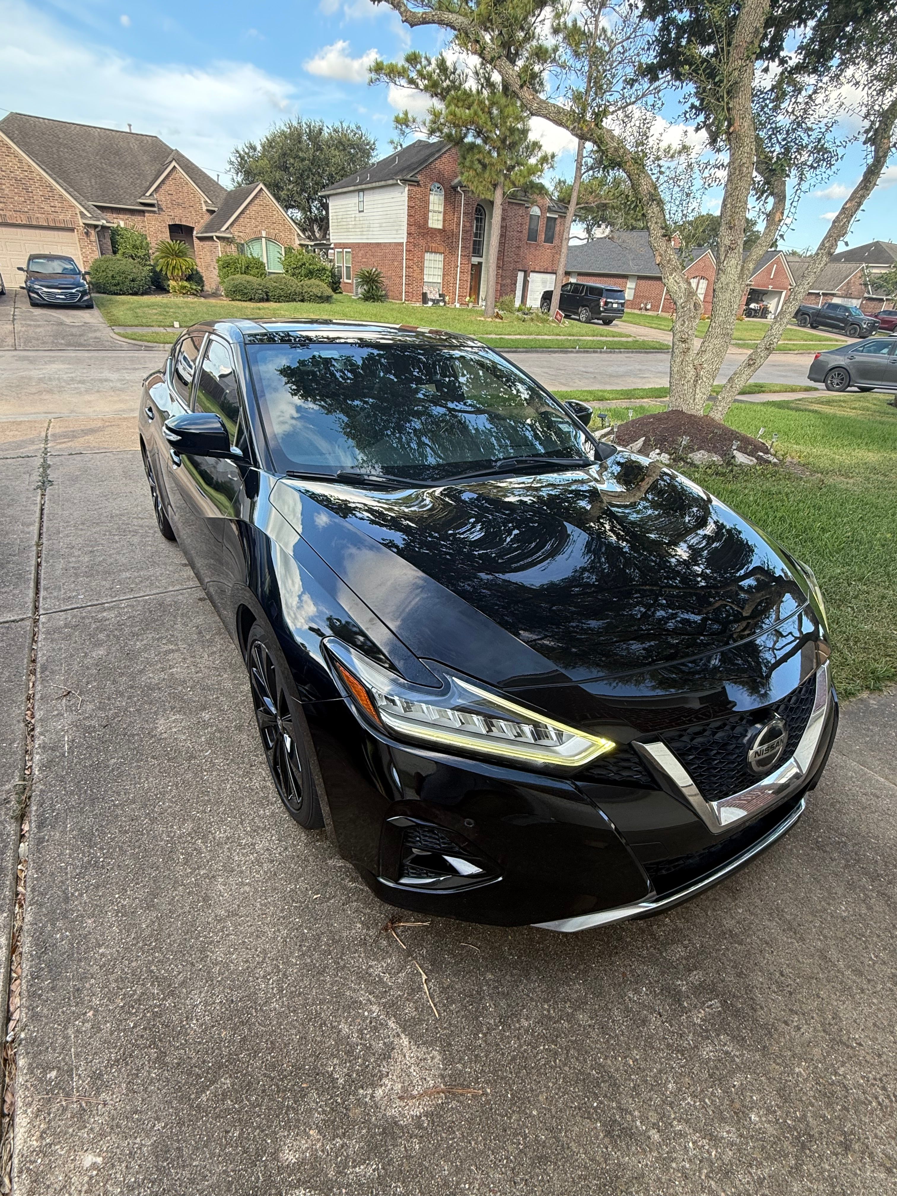 Used 2020 Nissan Maxima SR w/ Sport Mat Group FWD image 4