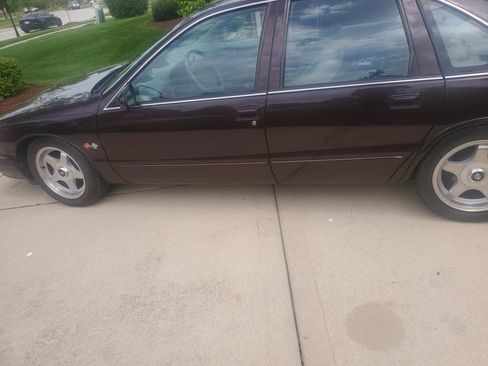 Used 1995 Chevrolet Impala SS image 6