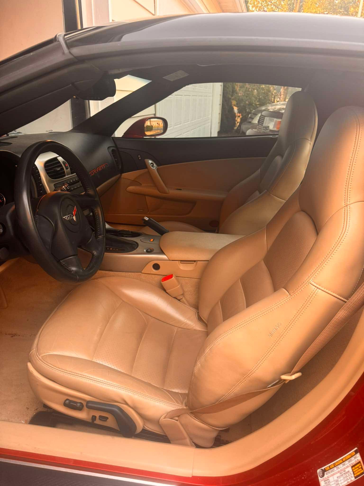 Used 2005 Chevrolet Corvette Coupe w/ Preferred Equipment Group RWD image 9