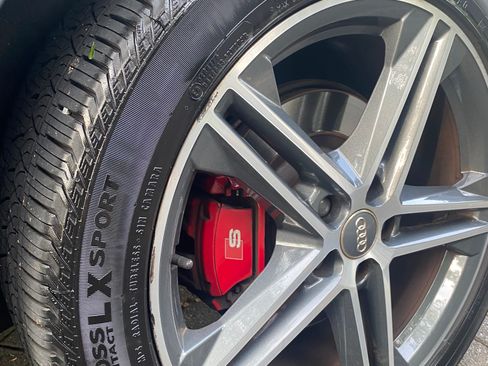 Used 2018 Audi SQ5 Prestige AWD/4WD image 10