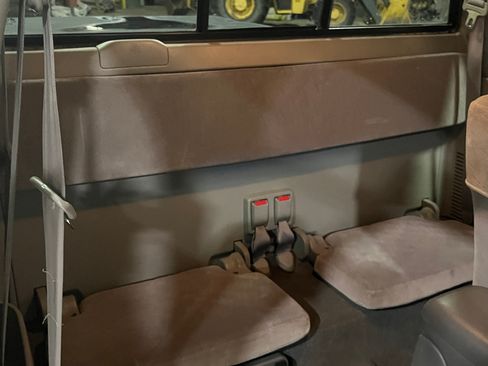 Used 2001 Toyota Tacoma Limited image 15