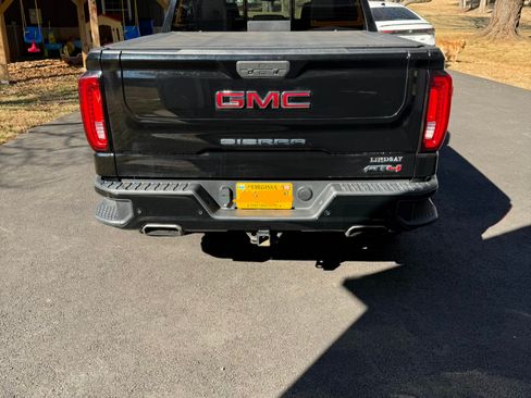 Used 2019 GMC Sierra 1500 AT4 w/ Off Road Performance Package image 6