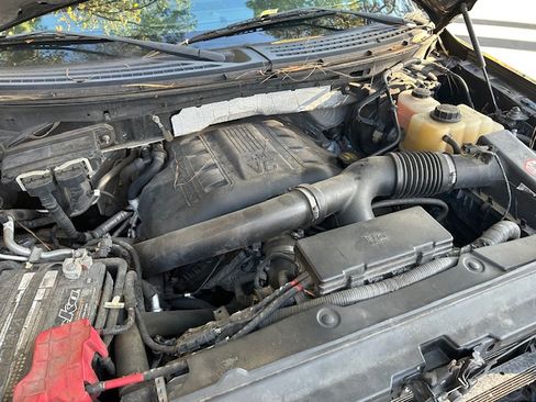 Used 2012 Ford F150 XLT w/ XLT Chrome Pkg image 14