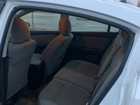 Used 2011 Nissan Sentra 2.0 SR w/ Convenience Pkg image 12
