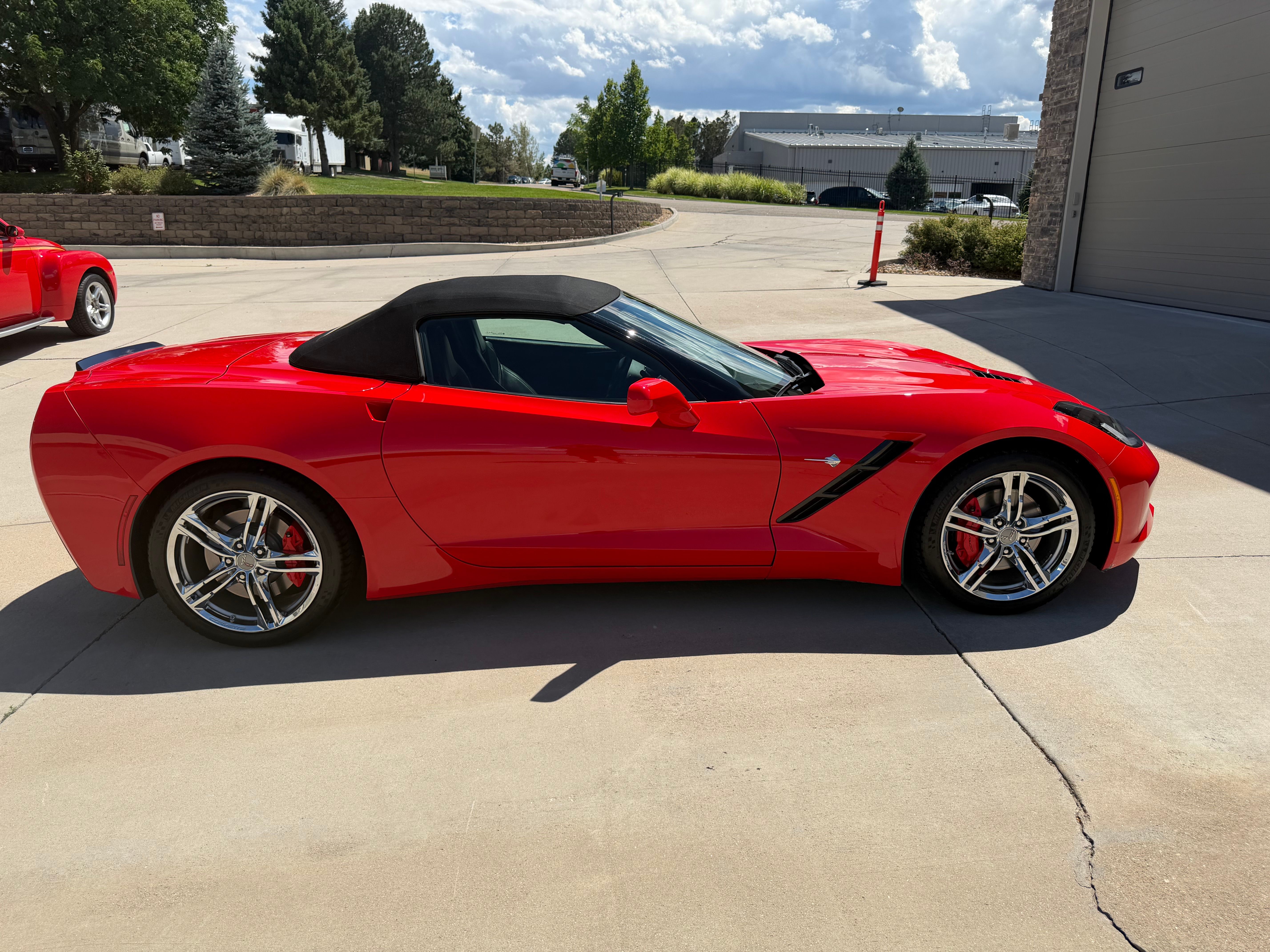 Used 2014 Chevrolet Corvette Stingray Convertible w/ Battery Protection Package RWD image 18