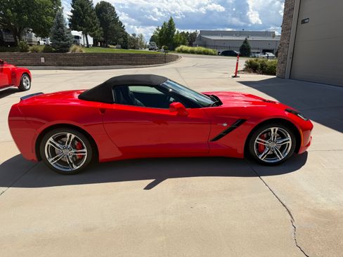 Used 2014 Chevrolet Corvette Stingray Convertible w/ Battery Protection Package RWD image 18