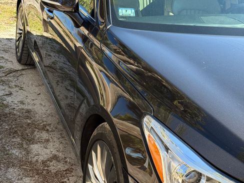 Used 2017 Genesis G90 5.0 Ultimate image 5