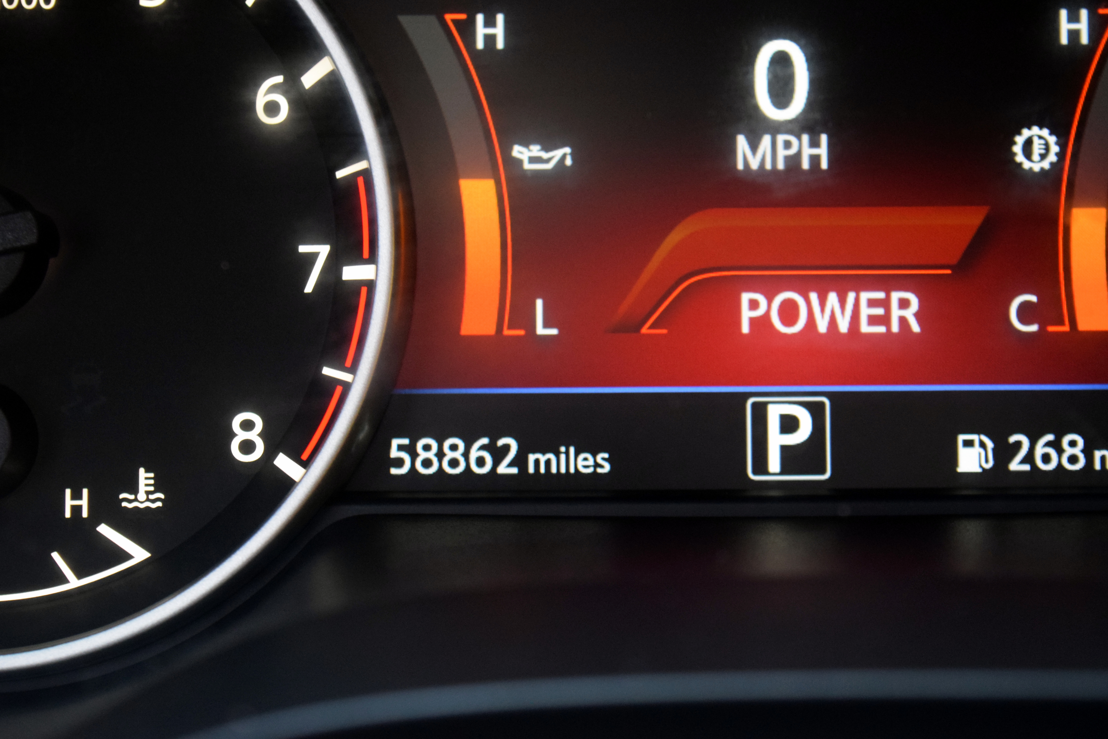 Used 2016 Nissan Maxima SR w/ Interior Lighting Package FWD image 6