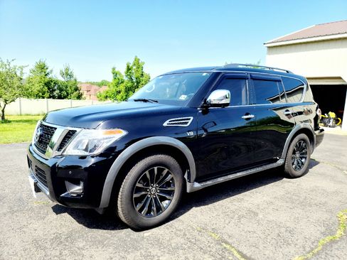 Used 2018 Nissan Armada Platinum w/ Interior Lighting Package image 12