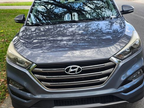 Used 2016 Hyundai Tucson Limited w/ Option Group 03 image 2