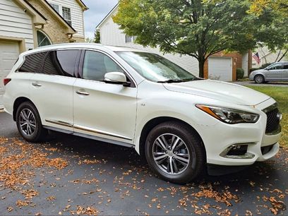 Used 2017 INFINITI QX60 AWD w/ Premium Package