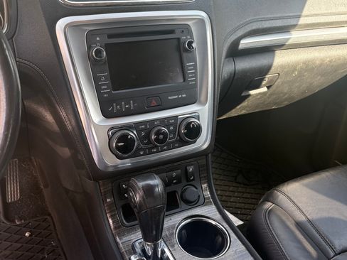Used 2014 GMC Acadia SLT FWD image 12