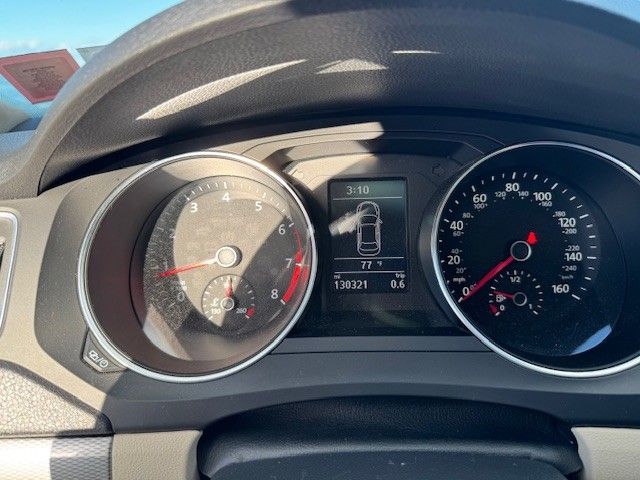 Used 2017 Volkswagen Jetta SE FWD image 14