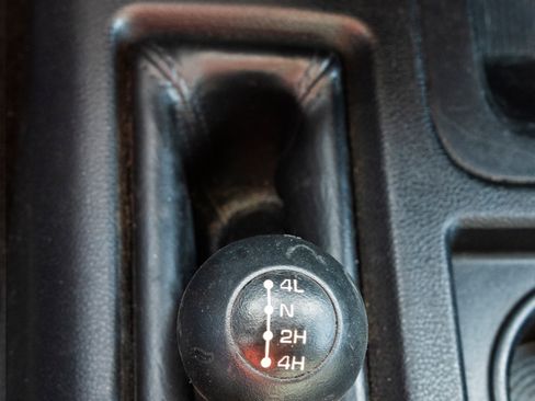 Used 2018 RAM 2500 Tradesman w/ Chrome Appearance Group image 20