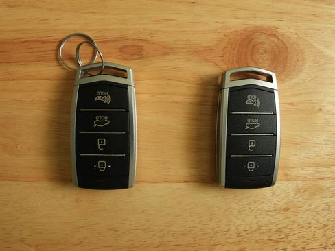 Used 2018 Genesis G80 3.8 w/ Option Group 02 image 32