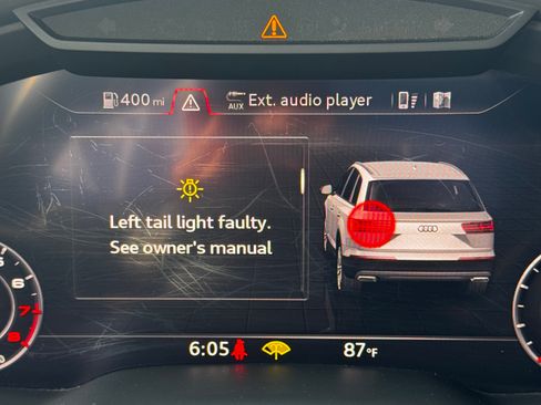 Used 2019 Audi Q7 2.0T Premium Plus AWD/4WD image 11
