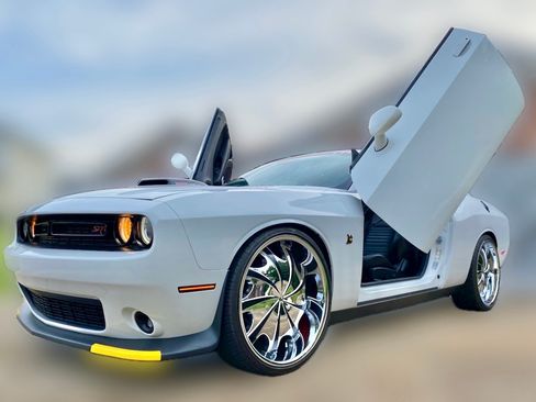 Used 2016 Dodge Challenger R/T Scat Pack image 28