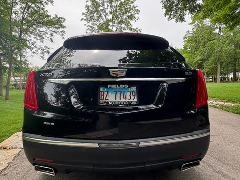 Used 2017 Cadillac XT5 Luxury w/ LPO, Wheel Lock Package AWD/4WD image 8