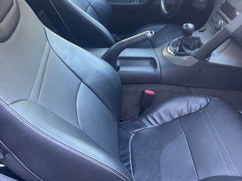 Used 2007 Pontiac Solstice Convertible 2D w/ Premium Package image 6