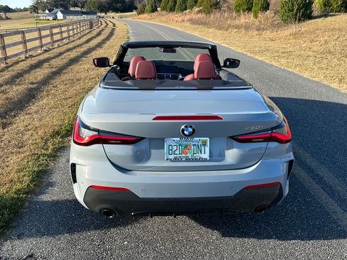 Used 2023 BMW 430i Convertible w/ M Sport Package image 12