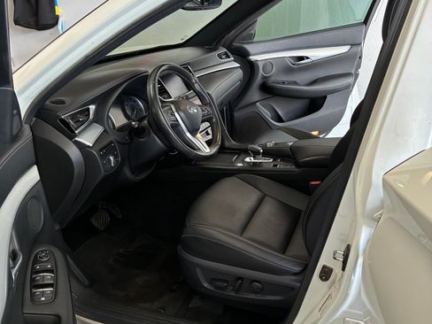 Used 2020 INFINITI QX50 Essential w/ Edition 30 Package FWD image 16