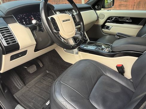 Used 2020 Land Rover Range Rover HSE image 11