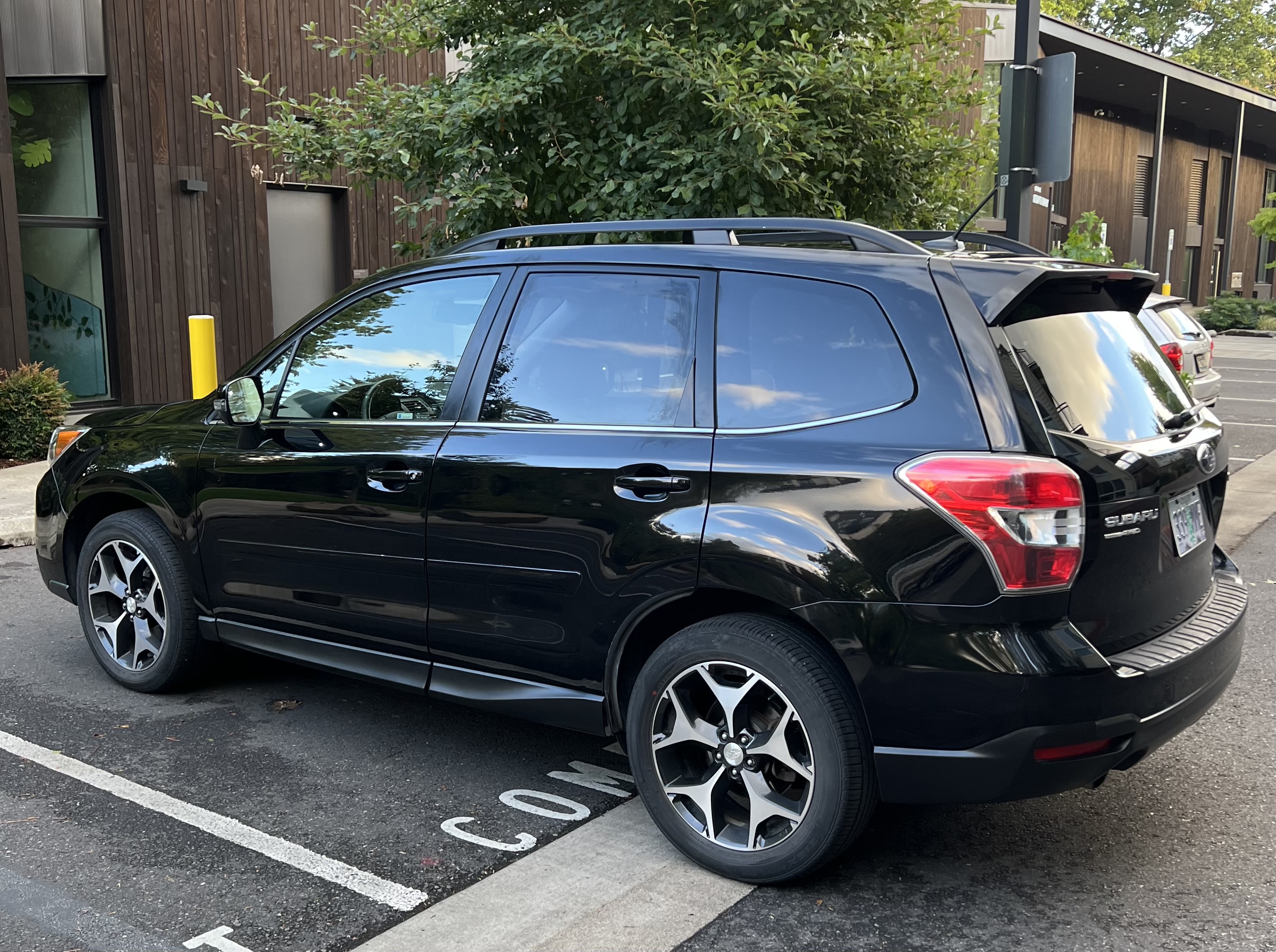 Used 2014 Subaru Forester 2.0XT Touring w/ Popular Package #1 AWD/4WD image 14