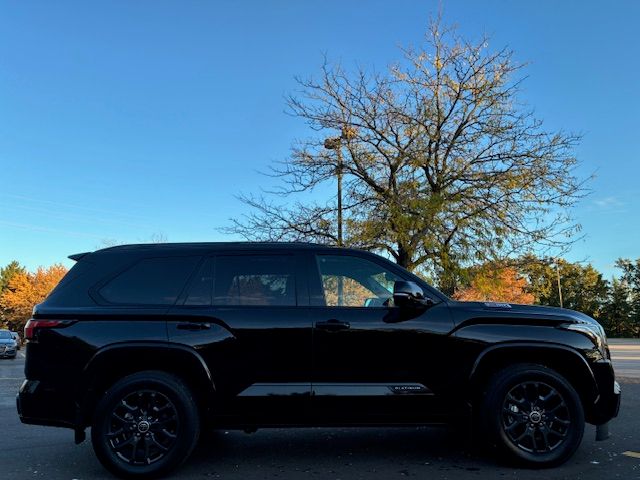 Used 2023 Toyota Sequoia Platinum AWD/4WD image 6