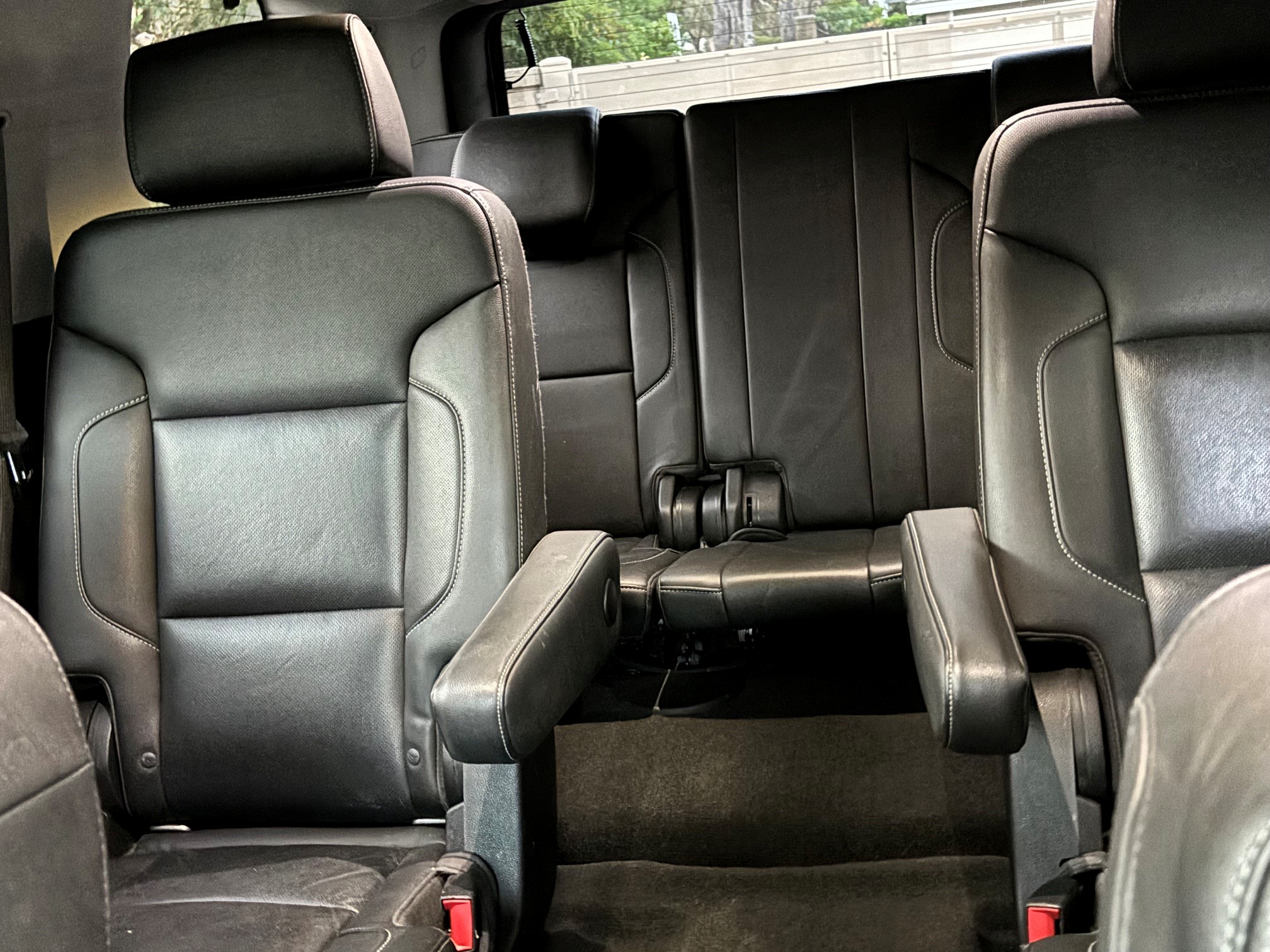 Used 2018 Chevrolet Tahoe Premier w/ RST 6.2L Performance Edition RWD image 19